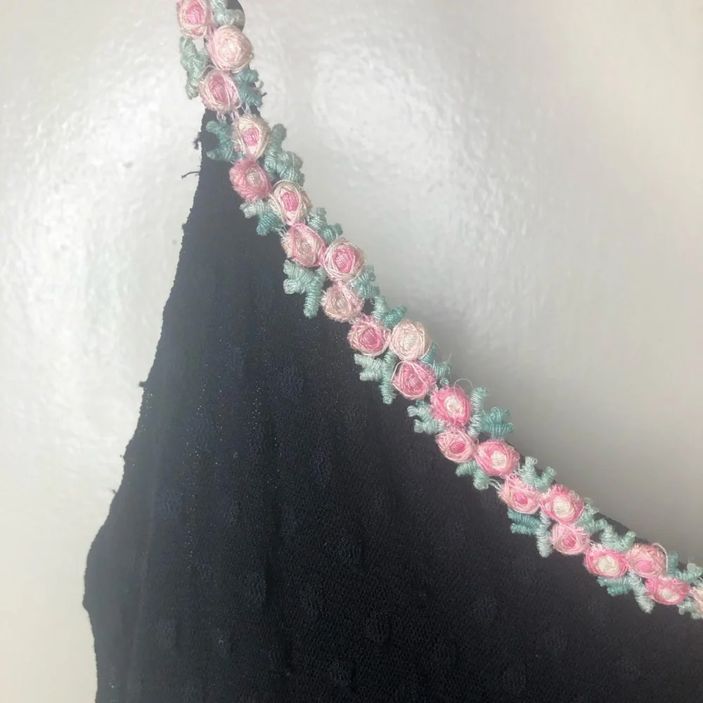 Vintage Betsey Johnson 90’s Swiss Dot Black Dress with Pink Flowers Trim - Picture 4 of 11